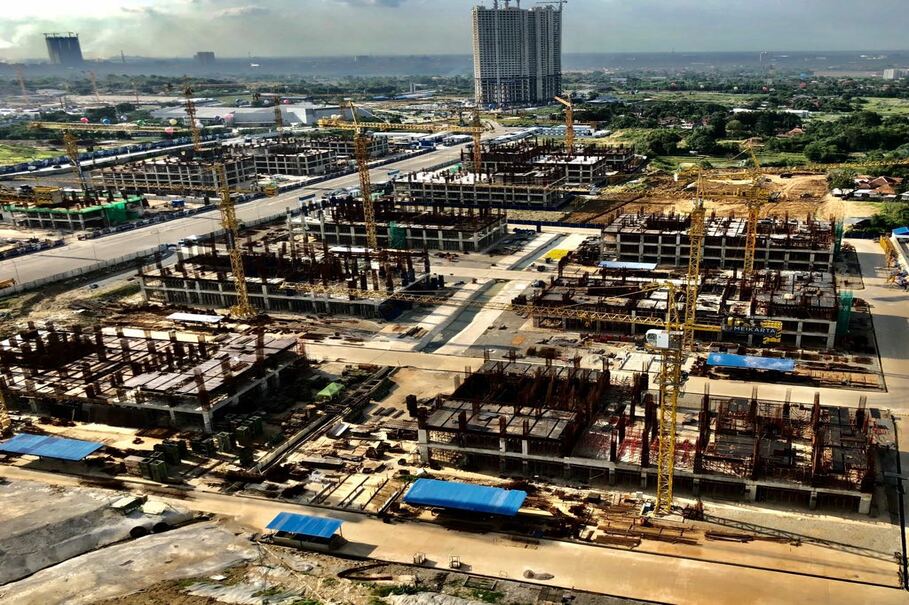 Eighteen of the 92 apartment towers currently under construction at Meikarta are expected to be completed between December this year and February next year. (Photo courtesy of Meikarta)