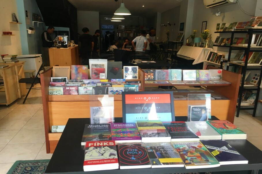 Kios Ojo Keos bookstore in Lebak Bulus, South Jakarta, has a more political bent than other bookshops in Jakarta. (JG Photo/Diella Yasmine)