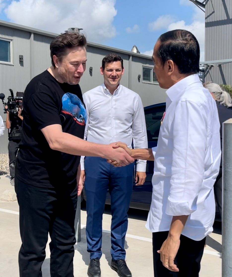 Ke Markas SpaceX, Jokowi Puji Elon Musk Super Genius
