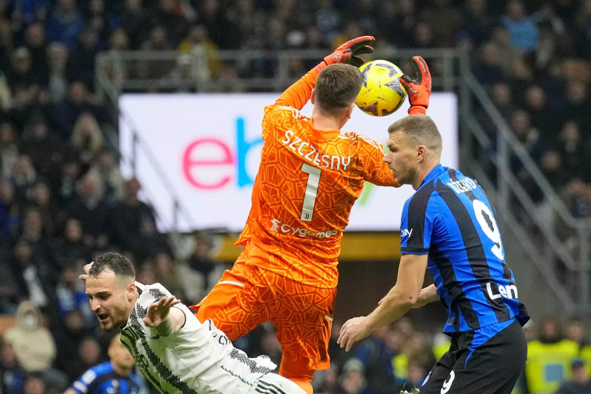 Inter vs Juventus: Gol Kostic Antar Kemenangan "Si Nyonya Tua"