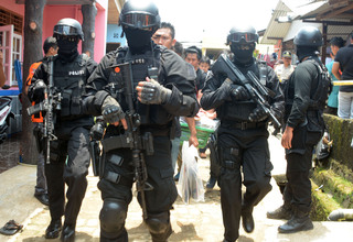 Densus 88 Tangkap Terduga Teroris di Malang