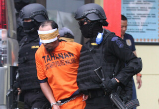 Densus 88 Ringkus 5 Tersangka Teroris Jaringan NII di Tangerang Selatan