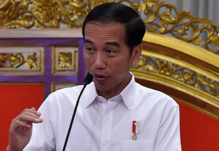 Tragedi Kanjuruhan, Presiden Jokowi Minta Liga 1 Dihentikan Sementara
