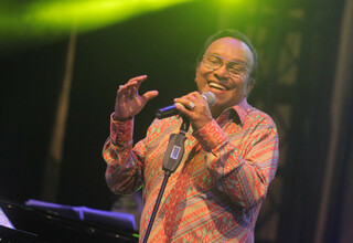 Penyanyi Senior Bob Tutupoly Meninggal Dunia di Jakarta