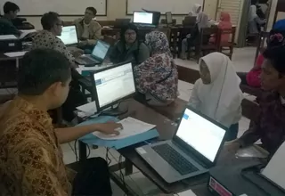 Server PPDB di Banten Bermasalah, Orangtua Calon Siswa Begadang Awasi Situsnya