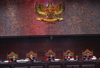 Tim Hukum Jokowi Yakin 9 Hakim MK Satu Suara