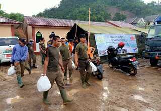 Bantu Daerah Terisolir Bencana, Indocement Dirikan Posko di Sukajaya