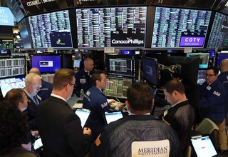 Bursa AS Rebound, Dow Jones Hentikan Penurunan 6 Hari