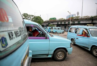 Tarif Angkutan Umum DKI Naik Rp 1.000, TransJakarta dan JakLingko Tetap