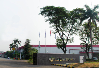 LG Relokasi Dua Lini Produksi TV ke Indonesia