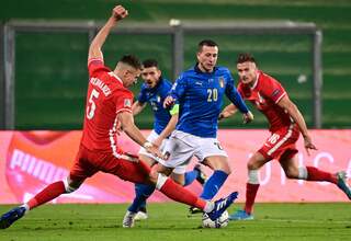 Lewandowski Diisolasi, Italia Buat Polandia Tidak Berkutik