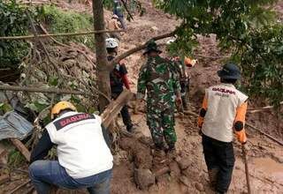 Bencana Awal Tahun, Baguna PDIP Hadir Membantu Ratusan Korban