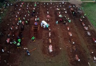 Pemakaman dengan Protokol Covid-19 Melonjak, Anies: Ini Tanda Bahaya