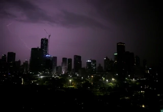 Waspada Sebagian Wilayah Jakarta Hari Ini Berpotensi Diguyur Hujan Disertai Petir