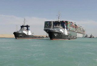 Setelah Dibuka Kembali, Terusan Suez Sudah Dilintasi 194 Kapal
