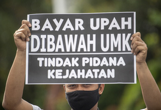Serikat Buruh di Tangerang Tolak UMP Banten