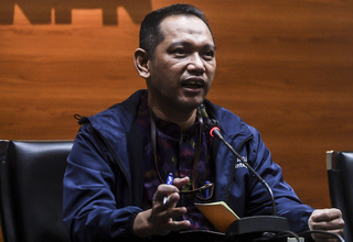 KPK Janji Bongkar 8 Orang Backing Azis Syamsuddin