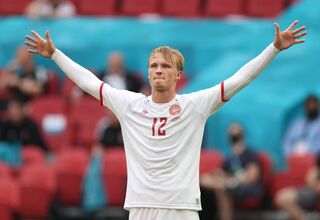 Euro 2020: Babak Pertama, Denmark Unggul 1-0