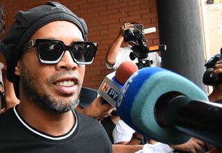 Tiba di Indonesia, Ronaldinho Langsung Jalani Agenda Padat