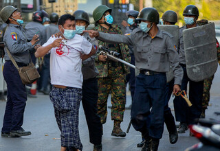 Tentara Myanmar Sengaja Bunuh Demonstran Antimiliter