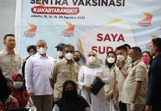 Sekjen Gerindra Tinjau Vaksinasi Tidar DKI Jakarta