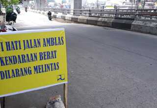 Hati-hati, Ada Ruas Amblas 60 Sentimeter di Jalan Soleh Iskandar Kota Bogor