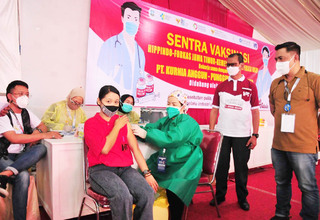 Forkas Jatim dan Hippindo Gelar Vaksinasi untuk Pekerja IKM di Mojokerto