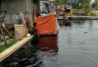 Enam Sungai di Bekasi Tercemar Limbah Industri