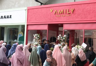 Amily Hijab Angkat Payet dan Bordir Manual Khas Tasikmalaya