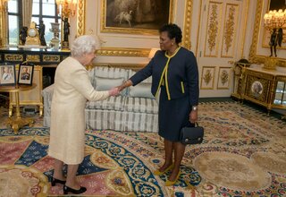 Barbados Pilih Presiden Pertama Ganti Ratu Inggris sebagai Kepala Negara
