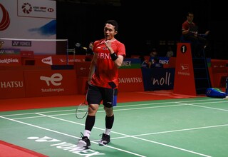 Antonsen Mundur, Jojo Lolos ke Semifinal Indonesia Terbuka