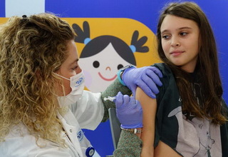 Israel Mulai Vaksinasi Covid-19 untuk Anak 5-11 Tahun