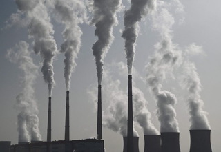 Aksi Iklim pada Emisi CO2 Gagal Cegah Pemanasan Ekstrem