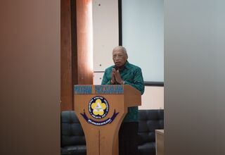 Wayan Sudirta Dikukuhkan sebagai Ketua Hima PDH UKI