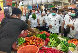 Pemkab Tangerang Uji Coba Belanja Non-Tunai di Pasar Tradisional