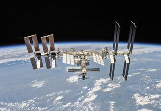Biden Perpanjang Dukungan AS untuk Stasiun Luar Angkasa Internasional