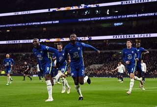 Depak Spurs, Chelsea Melaju ke Final Piala Liga