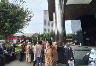 Gempa Guncang Jakarta, Pegawai KPK Keluar Gedung Merah Putih