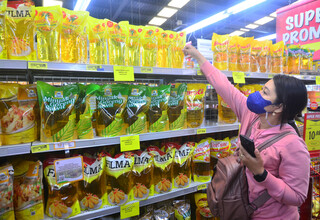 Cegah Aksi Borong, Alfamart Batasi Pembelian Minyak Goreng
