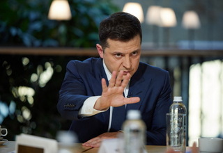 Presiden Ukraina Desak Anggota Dewan dan Pengusaha Segera Pulang