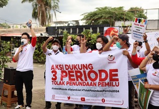 Jokpro Gelar Aksi Dukung Jokowi 3 Periode