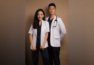 Dua Dokter Ini Ciptakan Baju Medis yang Nyaman dan <em>Fashionable</em>