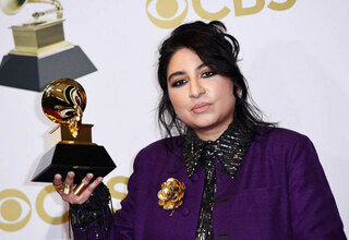 Penyanyi Pakistan ini Akhirnya Menangi Grammy