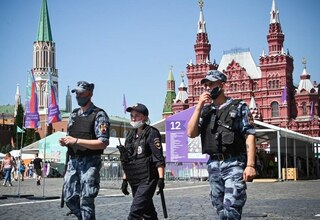 Rusia Tutup Belasan Organisasi Internasional dan LSM Asing
