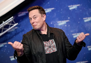 Supersibuk, Elon Musk Punya 27 Tangan Kanan di Tesla