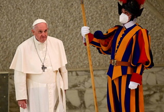 Vatikan Persiapkan Kemungkinan Pengawal Elite Wanita