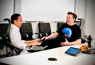 Kunjungi SpaceX, Jokowi Bahas Kerja Sama dengan Elon Musk
