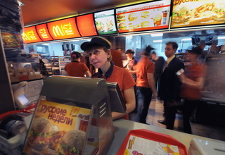 Rusia Siap Buka Restoran Cepat Saji Pengganti McDonald s