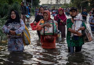 Banjir Rob, Terminal Peti Kemas Semarang Hentikan Kegiatan