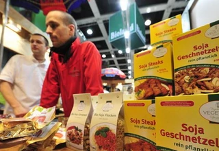 Satu dari 6 Warga Jerman Tidak Makan Teratur demi Berhemat